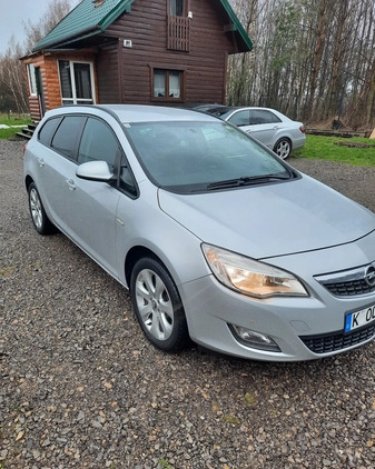 Opel Astra cena 22500 przebieg: 215000, rok produkcji 2012 z Siedliszcze małe 232